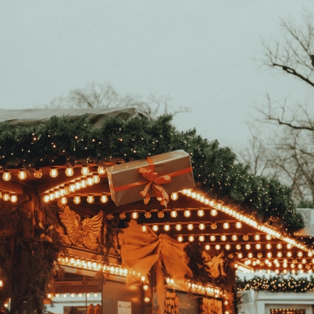 🎄 La magie de Noël s’installe dans vos gares : Saint-Lazare & Gare de l’Est