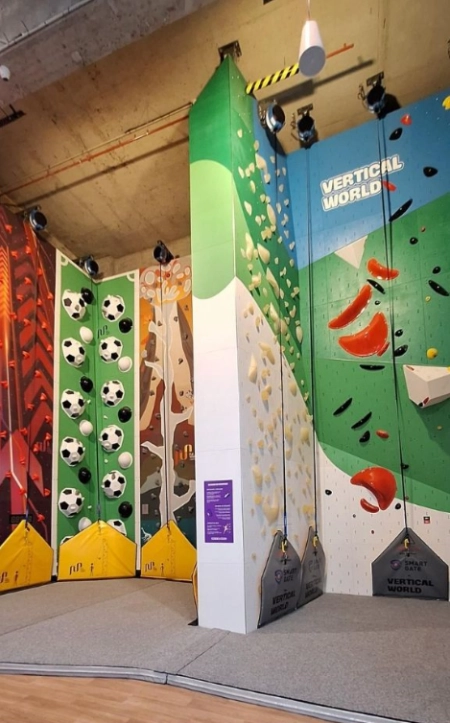 Vertical World : la nouvelle salle d’escalade incontournable à Paris Montparnasse