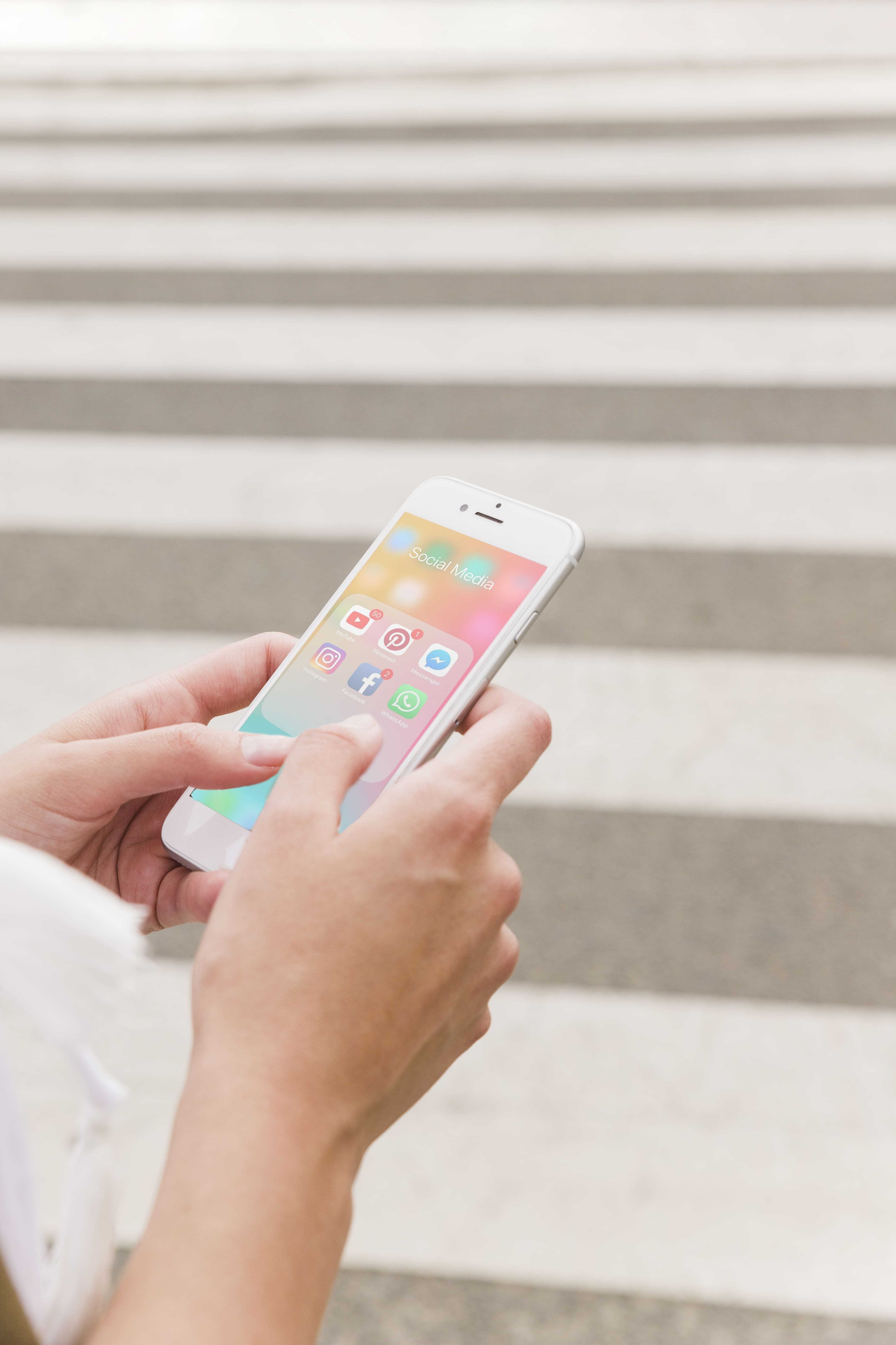 Place de la Gare : l’Instagram qui réinvente l’expérience en gare 🤳