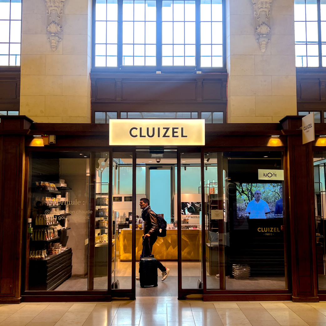 Cadeau de paques en gare